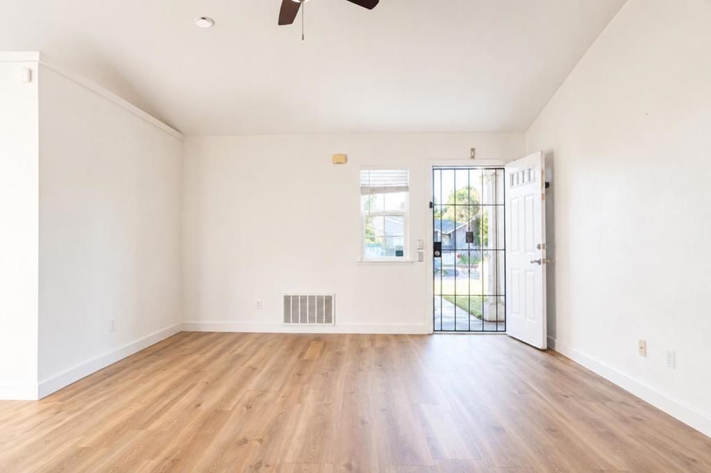 Image 6 of property listing at 1005 Heidi Drive, Greenfield, CA 93927