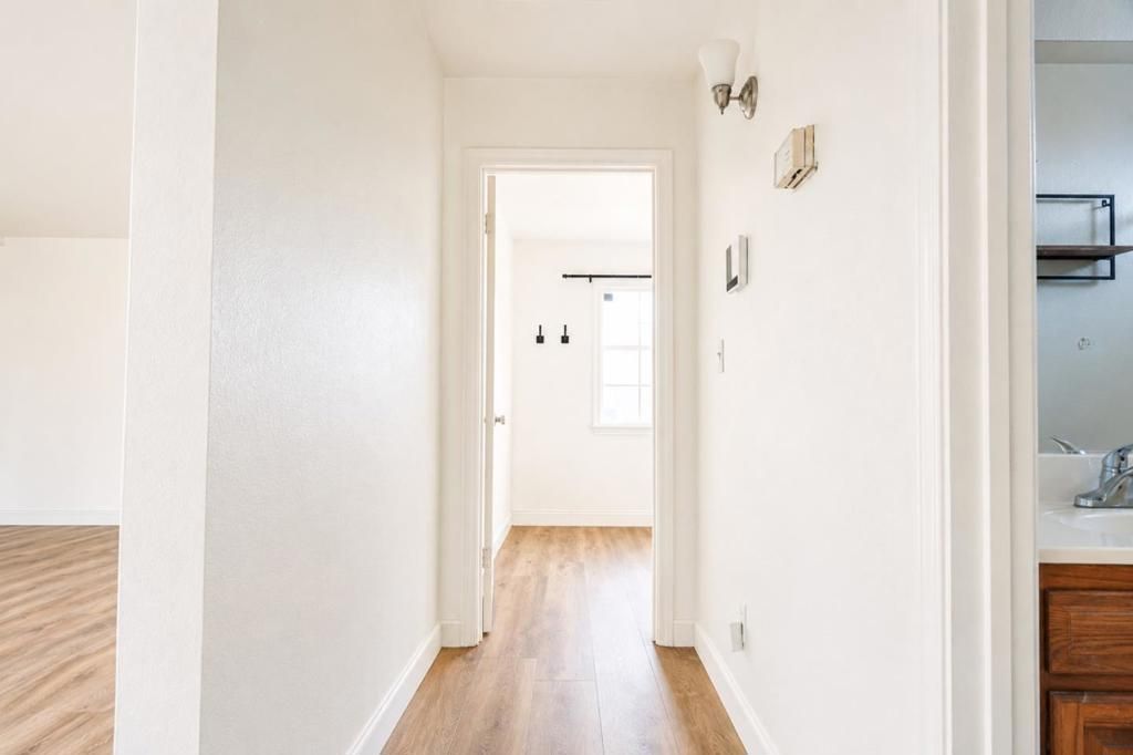 Image 7 of property listing at 1005 Heidi Drive, Greenfield, CA 93927