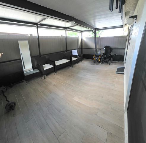 4467 Willow Pond Road A, West Palm Beach, FL 33417