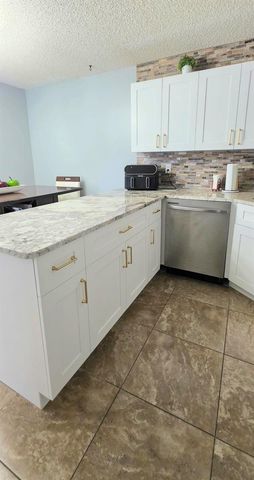4467 Willow Pond Road A, West Palm Beach, FL 33417