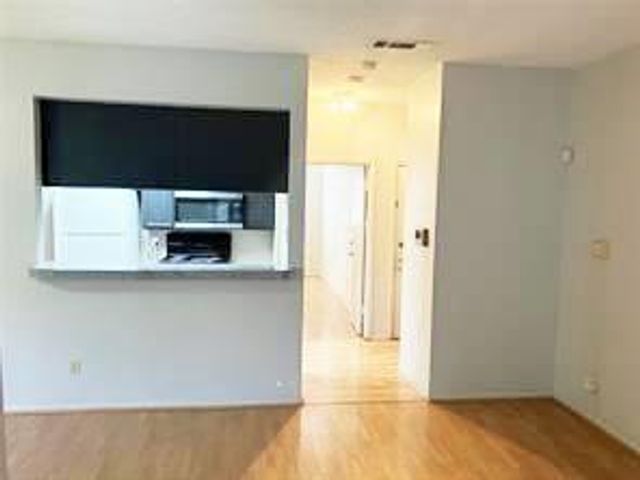 806 W 24th ST 201, Austin, TX 78705