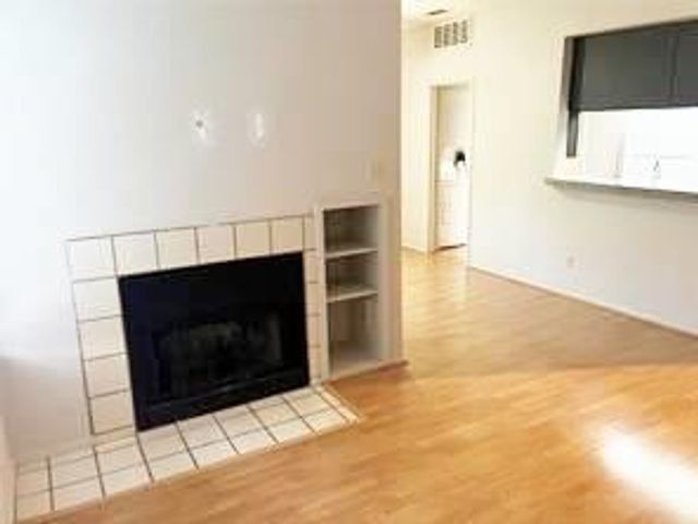 806 W 24th ST 201, Austin, TX 78705