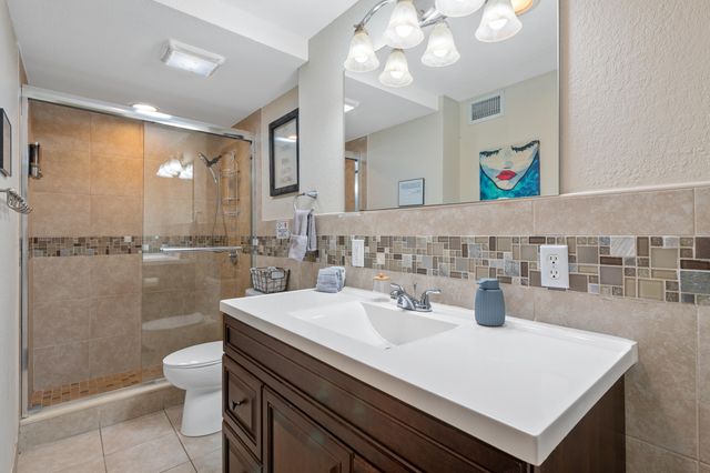 2012 SW 4th Avenue, Fort Lauderdale, FL 33315