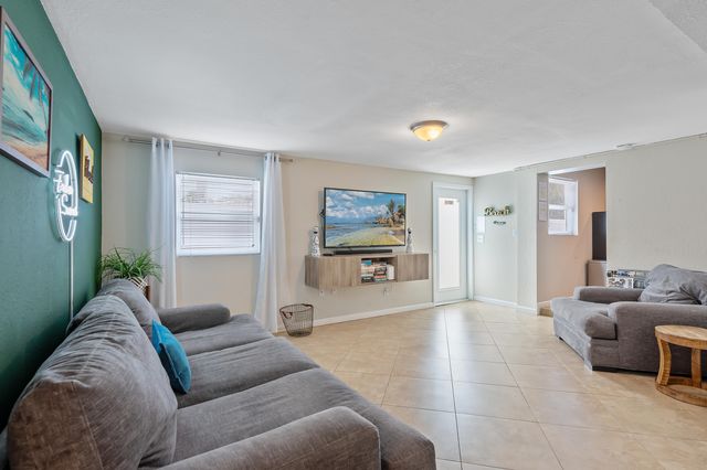 2012 SW 4th Avenue, Fort Lauderdale, FL 33315