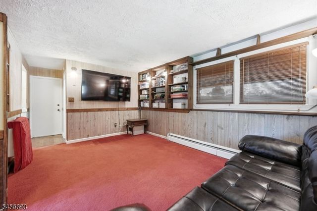 25 Elm Tree Rd, Vernon Twp., NJ 07422