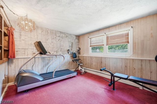 25 Elm Tree Rd, Vernon Twp., NJ 07422