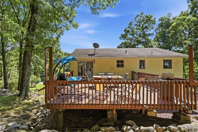 25 Elm Tree Rd, Vernon Twp., NJ 07422