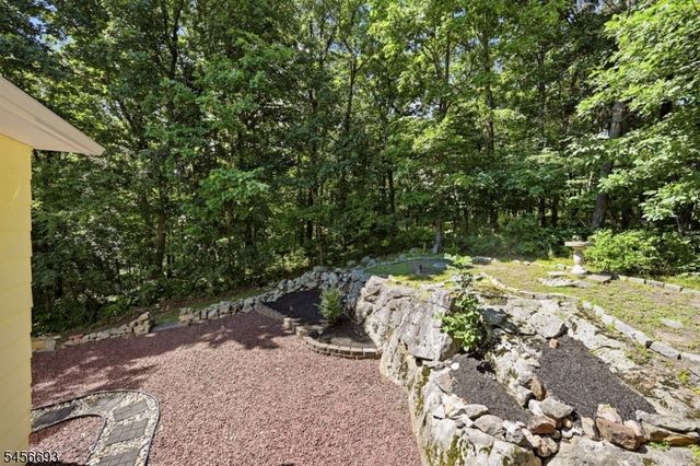 25 Elm Tree Rd, Vernon Twp., NJ 07422