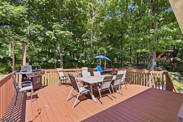 25 Elm Tree Rd, Vernon Twp., NJ 07422