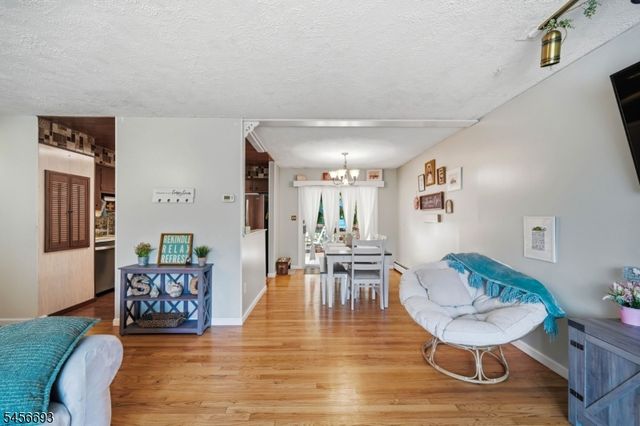 25 Elm Tree Rd, Vernon Twp., NJ 07422