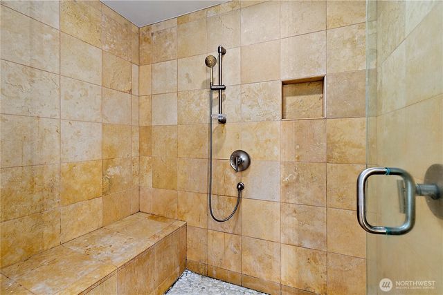 25327 NE 67th Place, Redmond, WA 98053
