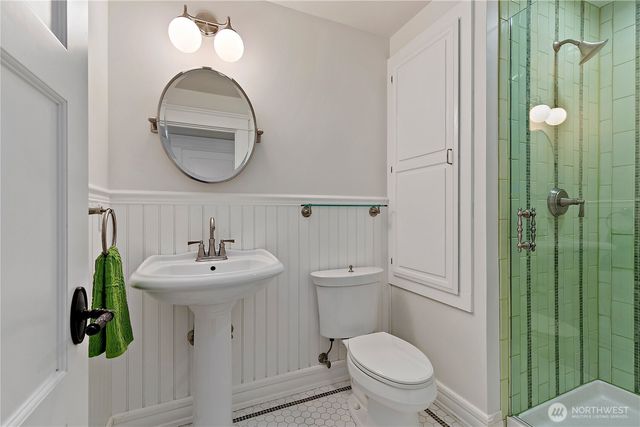 25327 NE 67th Place, Redmond, WA 98053