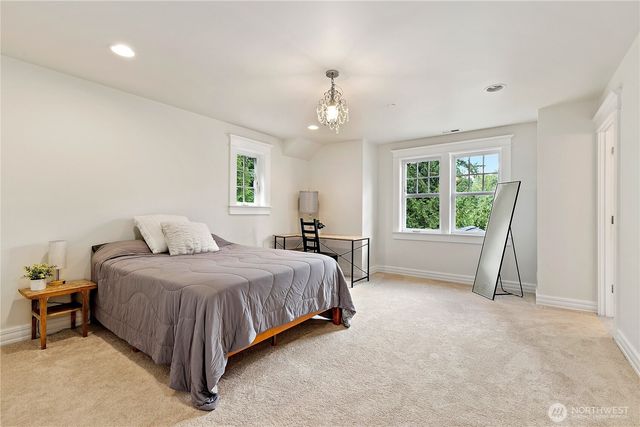 25327 NE 67th Place, Redmond, WA 98053