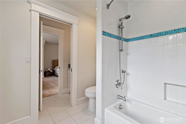 25327 NE 67th Place, Redmond, WA 98053