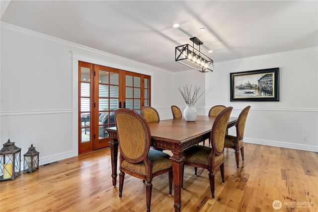25327 NE 67th Place, Redmond, WA 98053