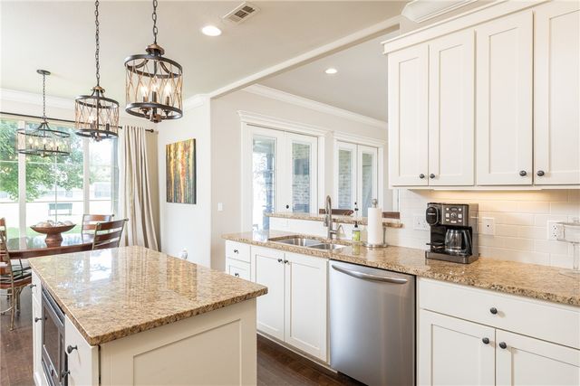 2452 Riverwater Lane, Fayetteville, AR 72703