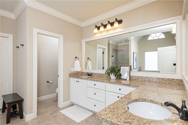 2452 Riverwater Lane, Fayetteville, AR 72703