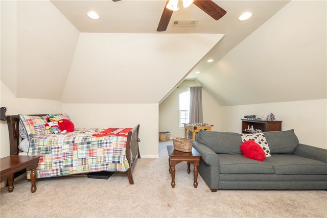 2452 Riverwater Lane, Fayetteville, AR 72703