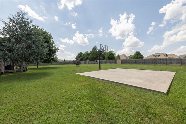 2452 Riverwater Lane, Fayetteville, AR 72703