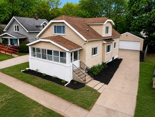 819 Harding Street, Grand Rapids, MI 49544