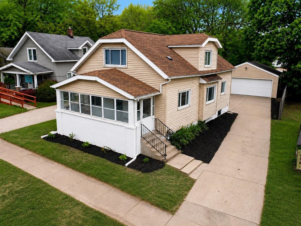 819 Harding Street, Grand Rapids, MI 49544