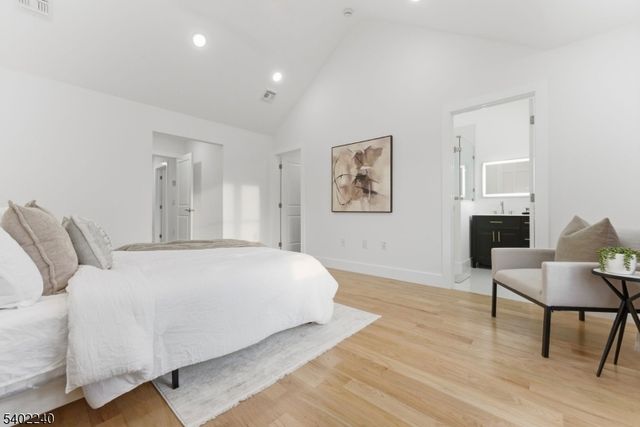 914 Bower St, Linden City, NJ 07036