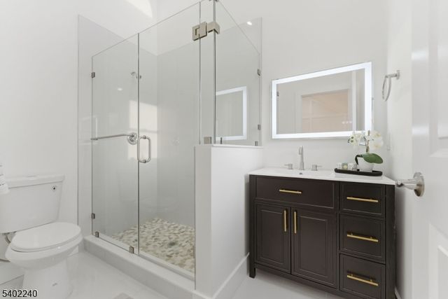 914 Bower St, Linden City, NJ 07036