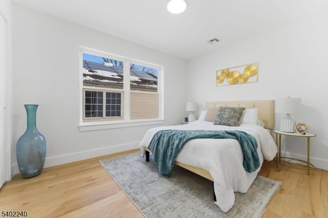 914 Bower St, Linden City, NJ 07036