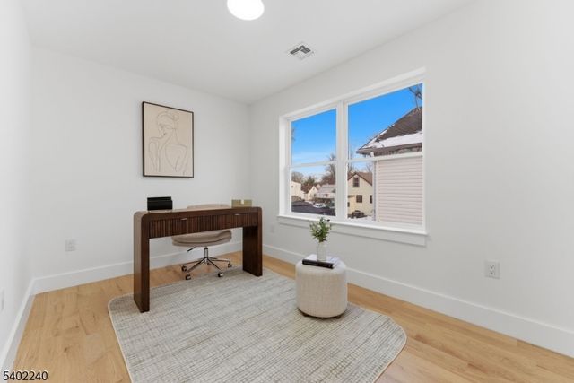 914 Bower St, Linden City, NJ 07036