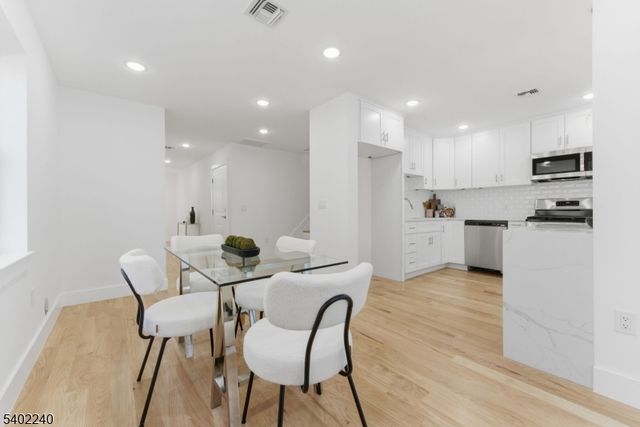 914 Bower St, Linden City, NJ 07036