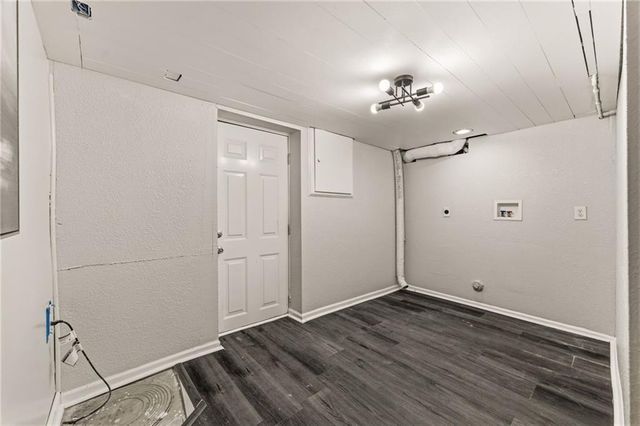 6739 Roe Avenue, Prairie Village, KS 66208