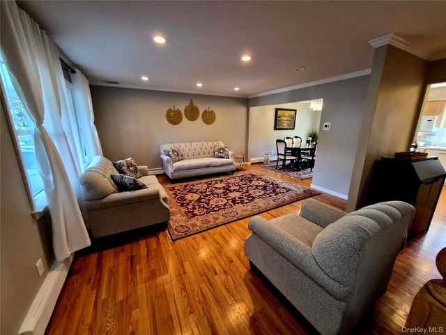 1920 Clemons Street, Bellmore, NY 11710