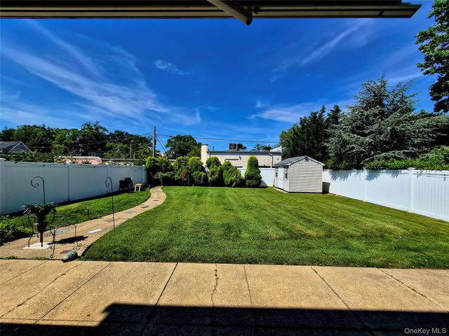 1920 Clemons Street, Bellmore, NY 11710