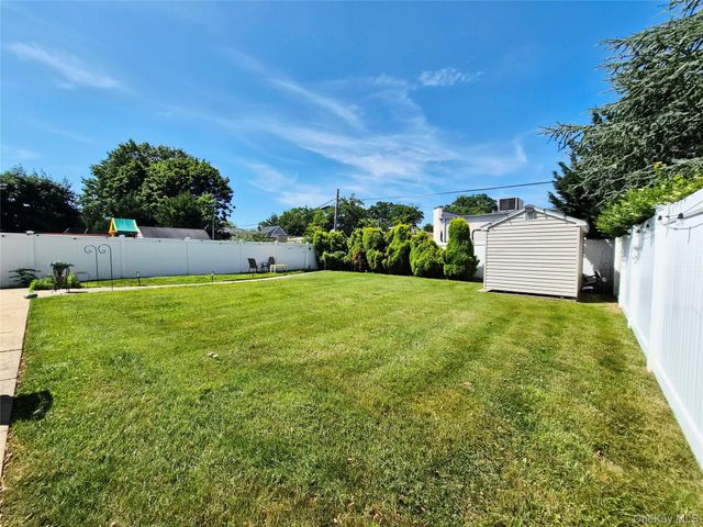 1920 Clemons Street, Bellmore, NY 11710