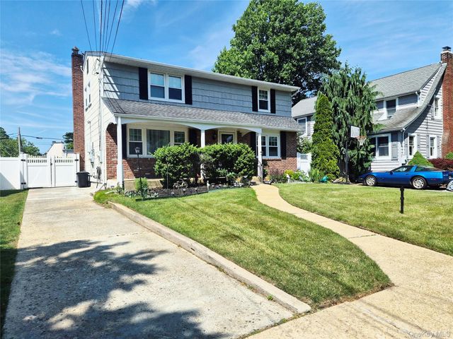 1920 Clemons Street, Bellmore, NY 11710