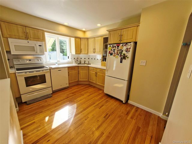 1920 Clemons Street, Bellmore, NY 11710