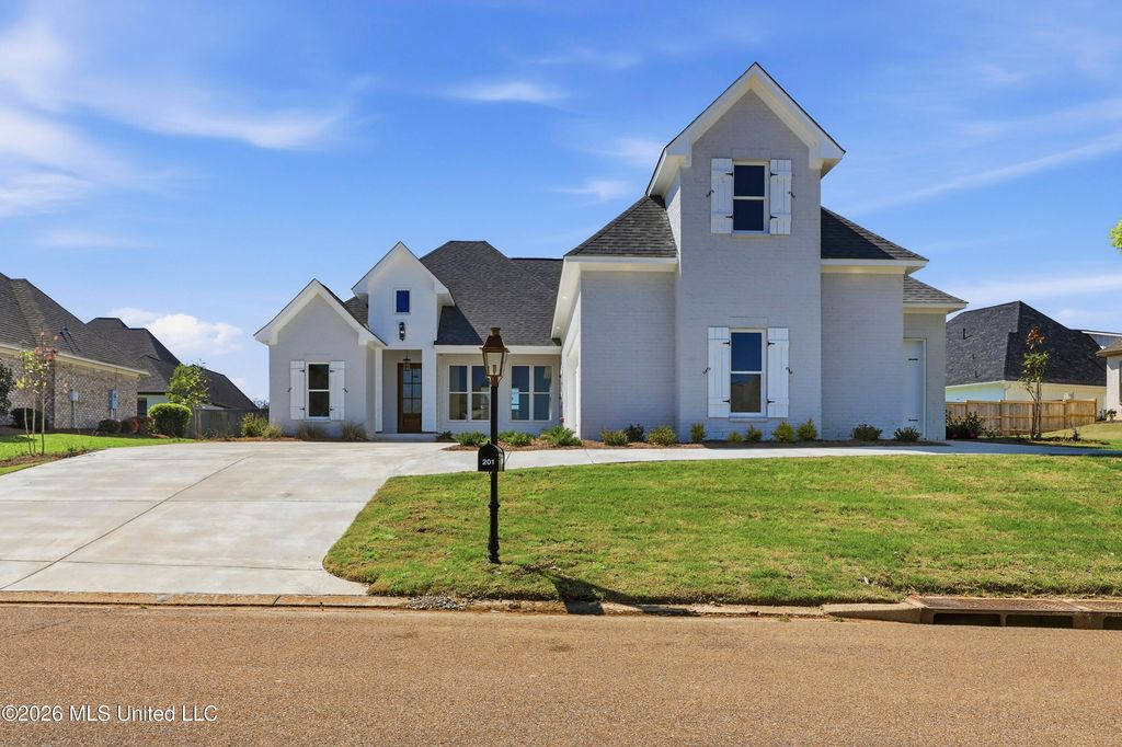201 Northshore Way, Madison, MS 39110