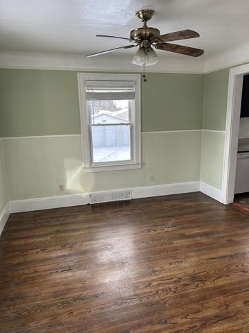 8944 William Street, Taylor, MI 48180