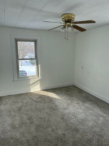 8944 William Street, Taylor, MI 48180