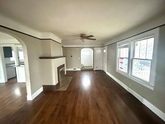 8944 William Street, Taylor, MI 48180