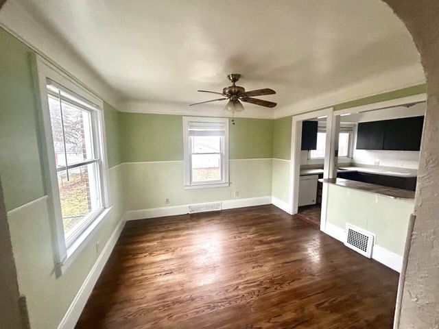 8944 William Street, Taylor, MI 48180