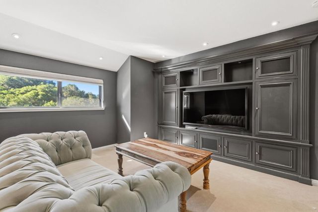 15965 Shannon Road, Los Gatos, CA 95032