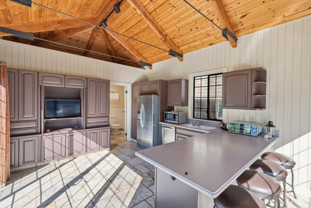 15965 Shannon Road, Los Gatos, CA 95032