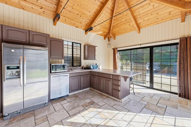 15965 Shannon Road, Los Gatos, CA 95032