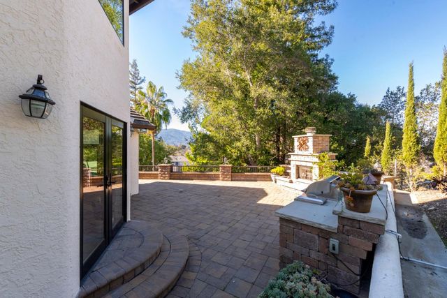 15965 Shannon Road, Los Gatos, CA 95032
