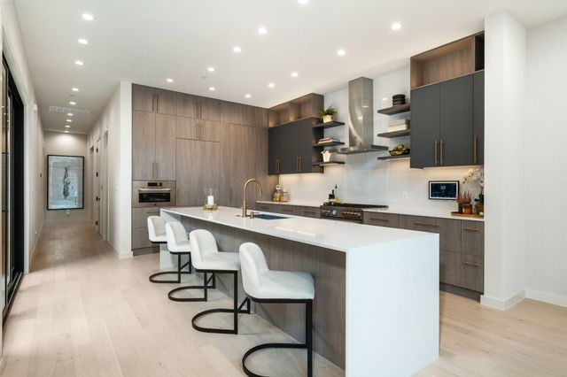 207 Morningside Drive, Roanoke, TX 76262