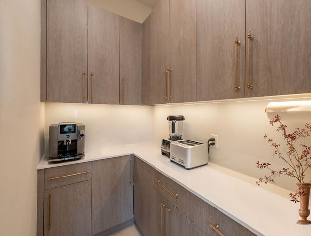 207 Morningside Drive, Roanoke, TX 76262