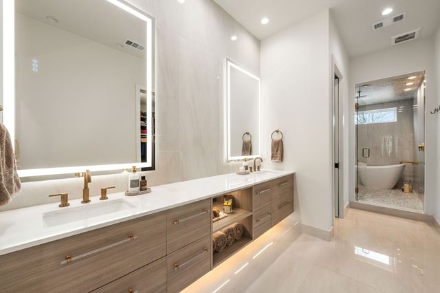 207 Morningside Drive, Roanoke, TX 76262