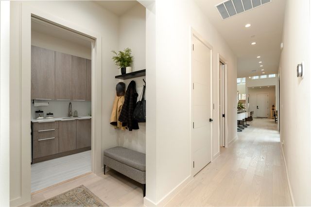 207 Morningside Drive, Roanoke, TX 76262