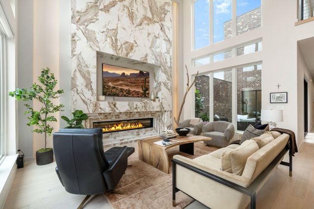 207 Morningside Drive, Roanoke, TX 76262